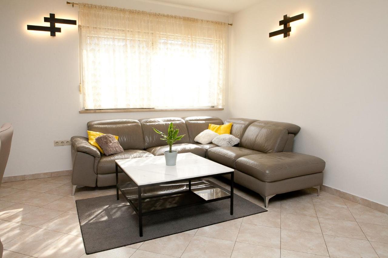 Apartment Nikoleto 扎达尔 外观 照片