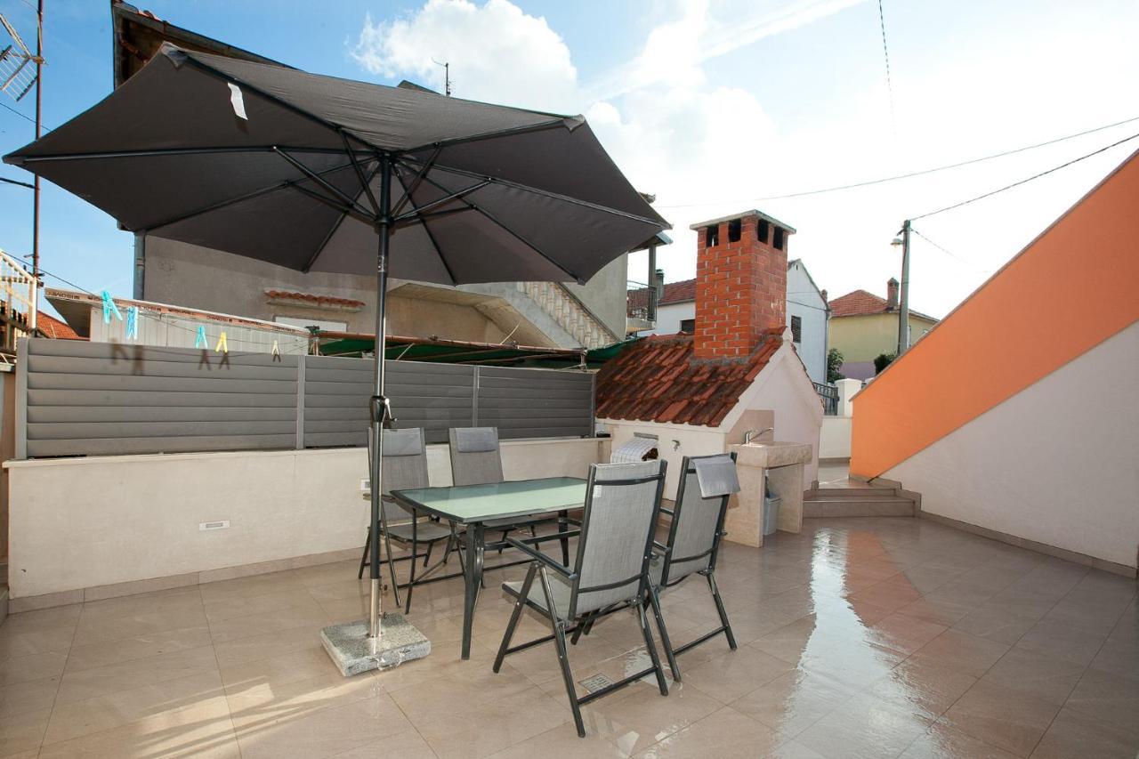 Apartment Nikoleto 扎达尔 外观 照片