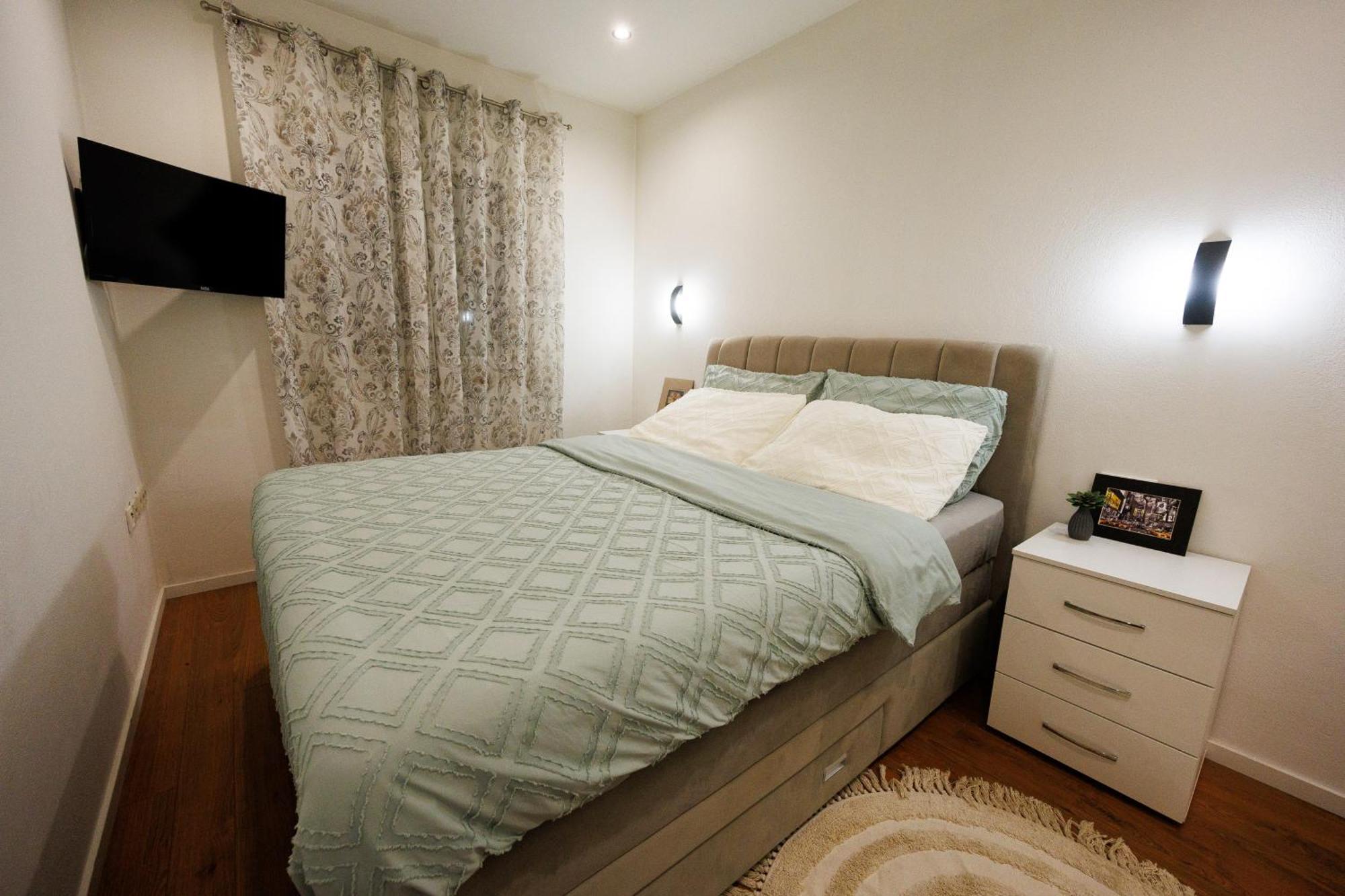 Apartment Nikoleto 扎达尔 外观 照片