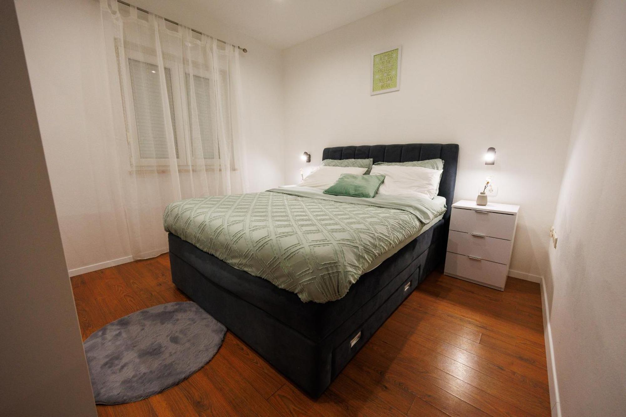 Apartment Nikoleto 扎达尔 外观 照片