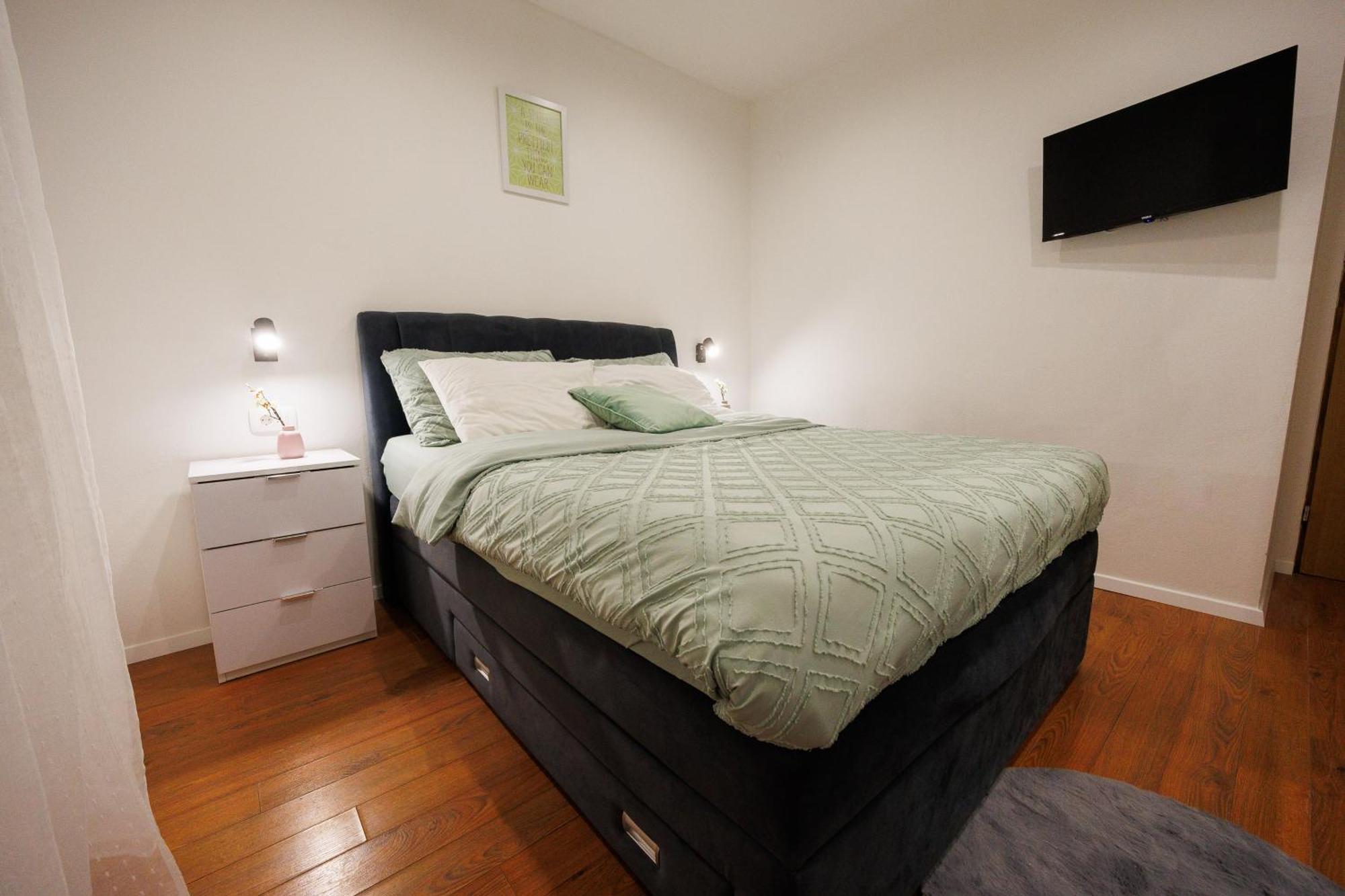 Apartment Nikoleto 扎达尔 外观 照片