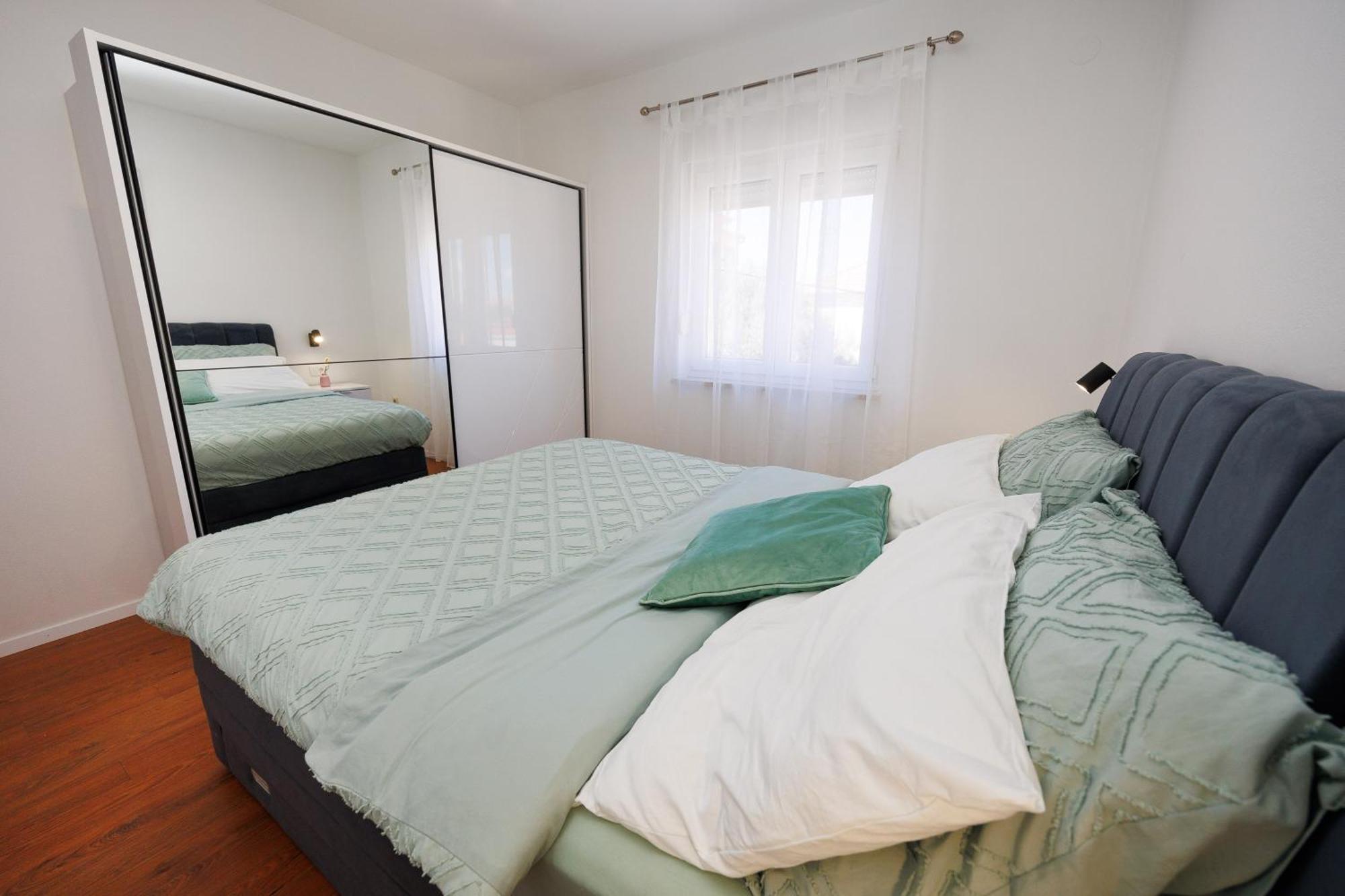 Apartment Nikoleto 扎达尔 外观 照片
